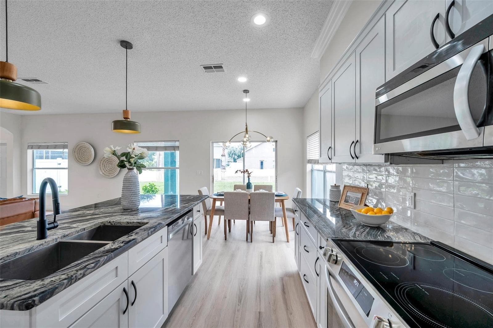 Single Family Residence at 2325 INDIAN KEY DR, HOLIDAY, photo 18 of 31