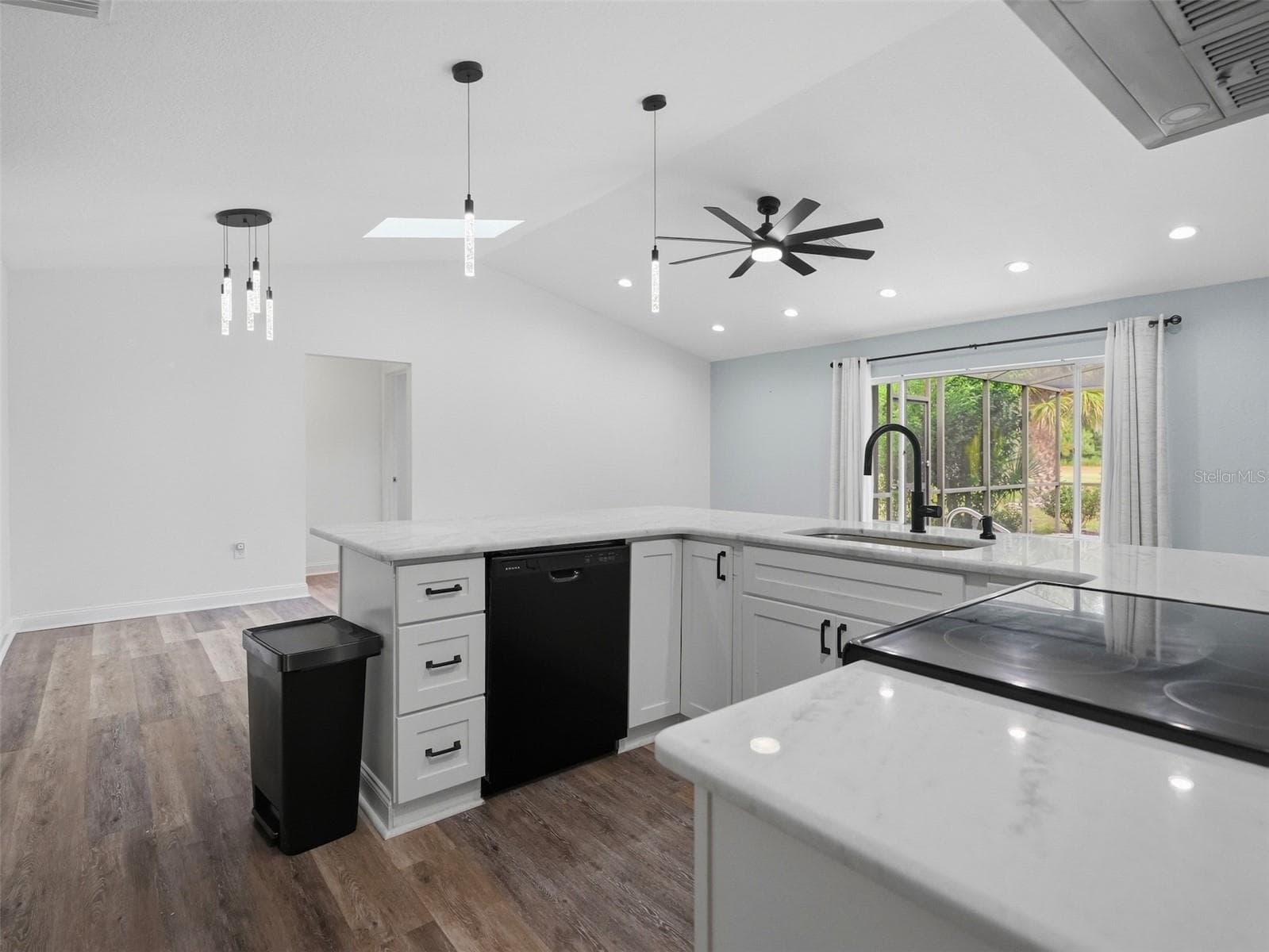 Single Family Residence at 5298 FLORENTINE CT, SPRING HILL, photo 11 of 49