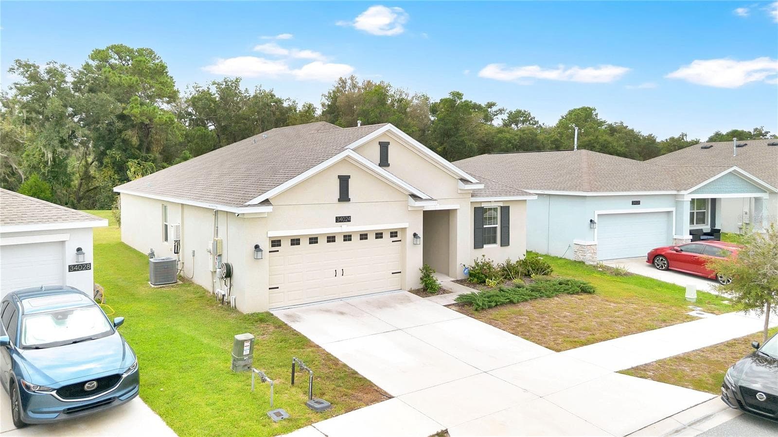 Single Family Residence at 34024 SKY BLOSSOM CIR, LEESBURG, photo 28 of 40