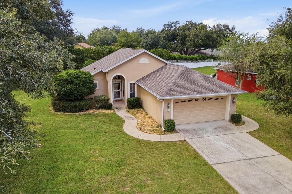 Single Family Residence at 81 GOLFVIEW CIR, UMATILLA, photo 2 of 50