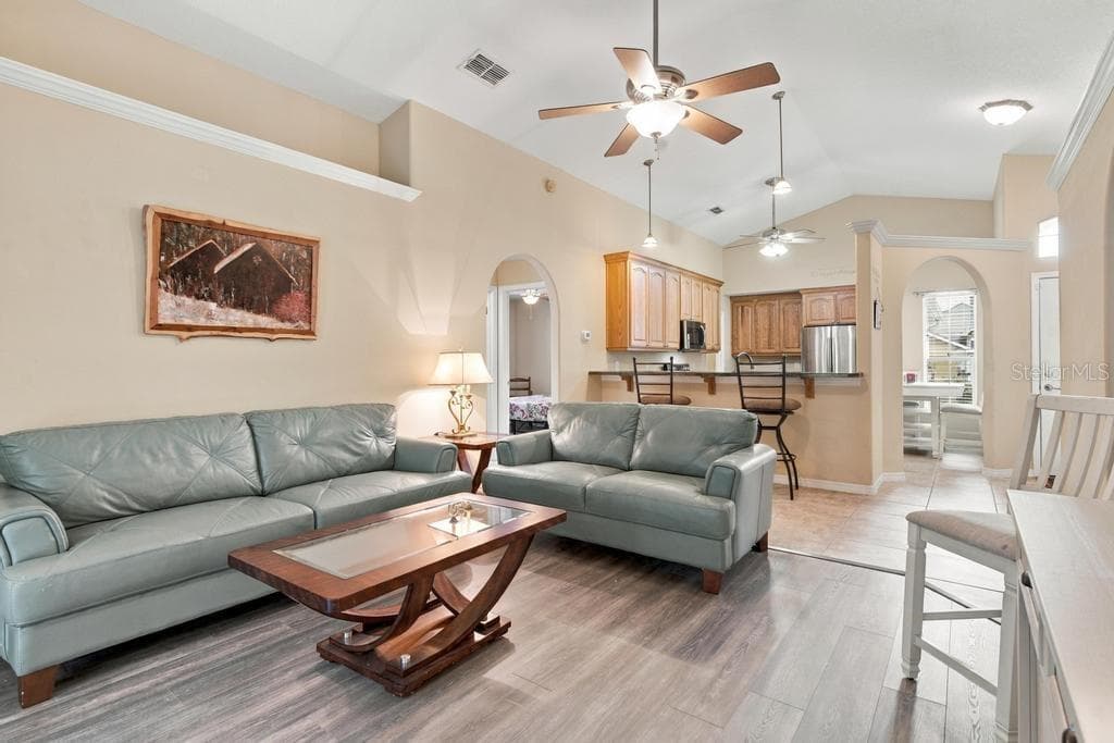 Open LR - 81 GOLFVIEW CIR, UMATILLA