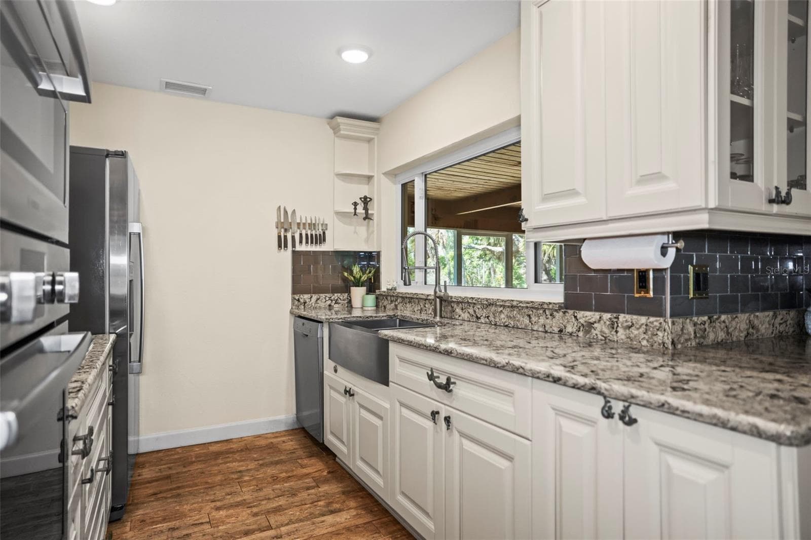 Single Family Residence at 1600 PARK ST N, ST PETERSBURG, photo 16 of 44