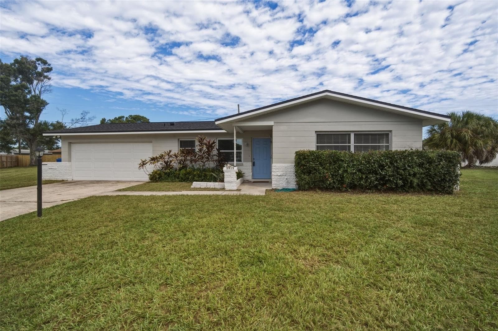 Single Family Residence at 5915 35TH AVE N, ST PETERSBURG, photo 8 of 87