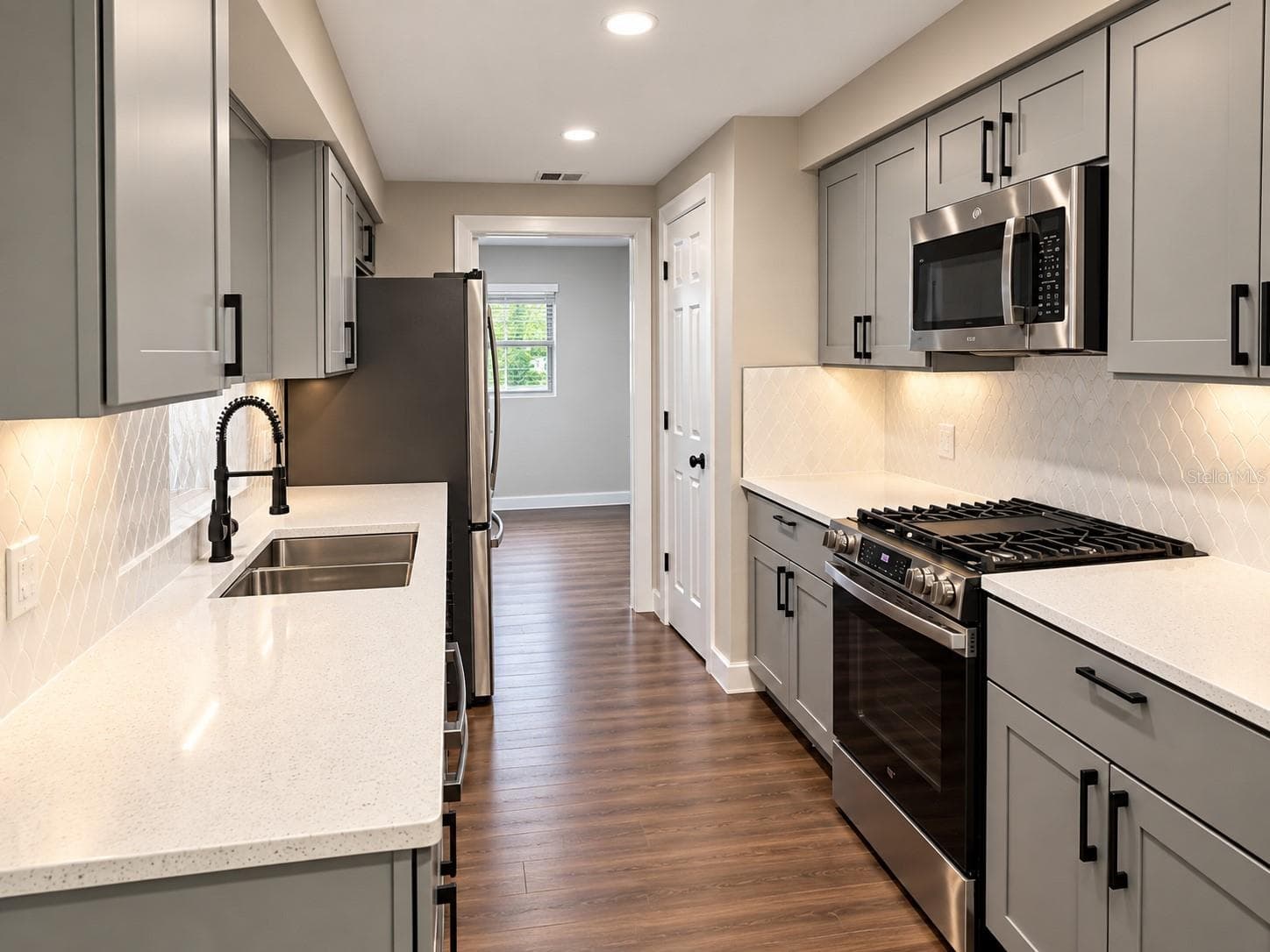 all new kitchen - 24 W GARDEN AVE, WINTER GARDEN