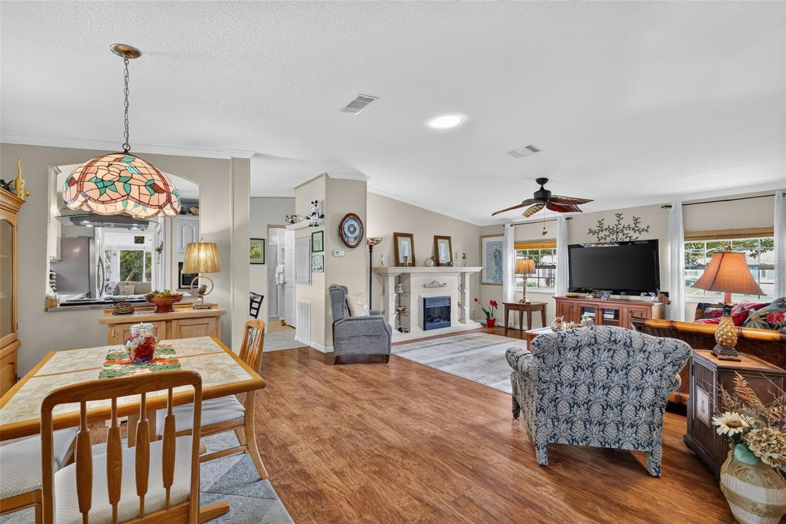 Manufactured Home at 3403 WEKIVA RD, TAVARES, photo 7 of 52