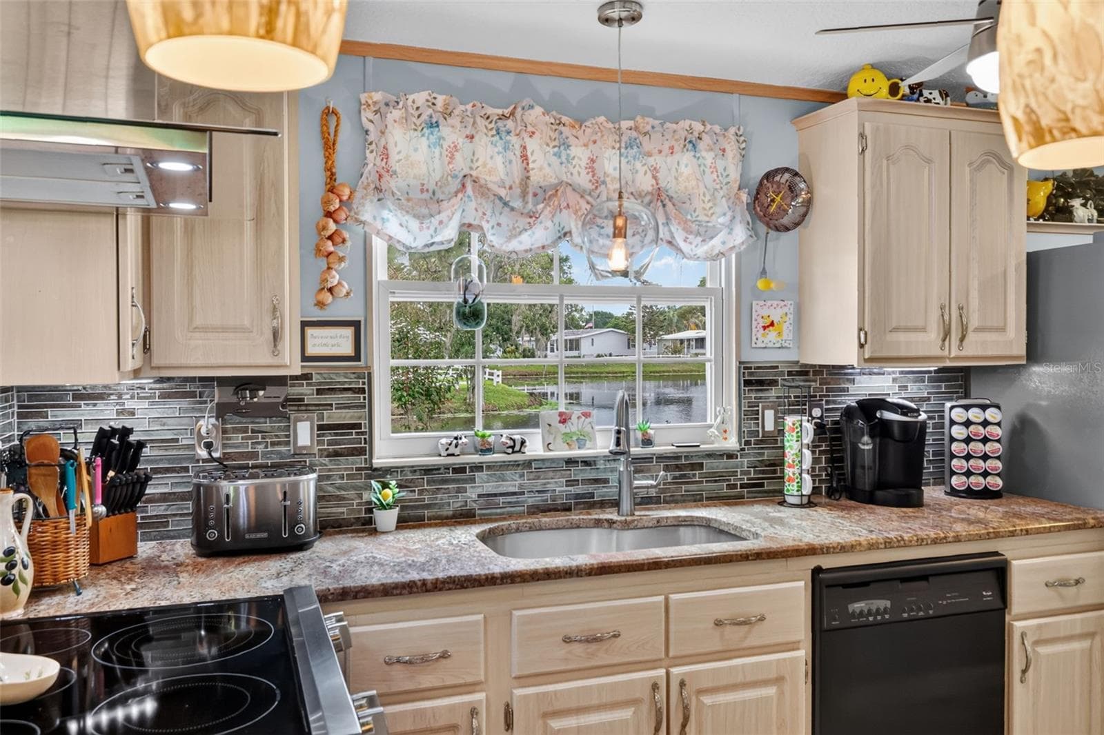 Manufactured Home at 3403 WEKIVA RD, TAVARES, photo 12 of 52