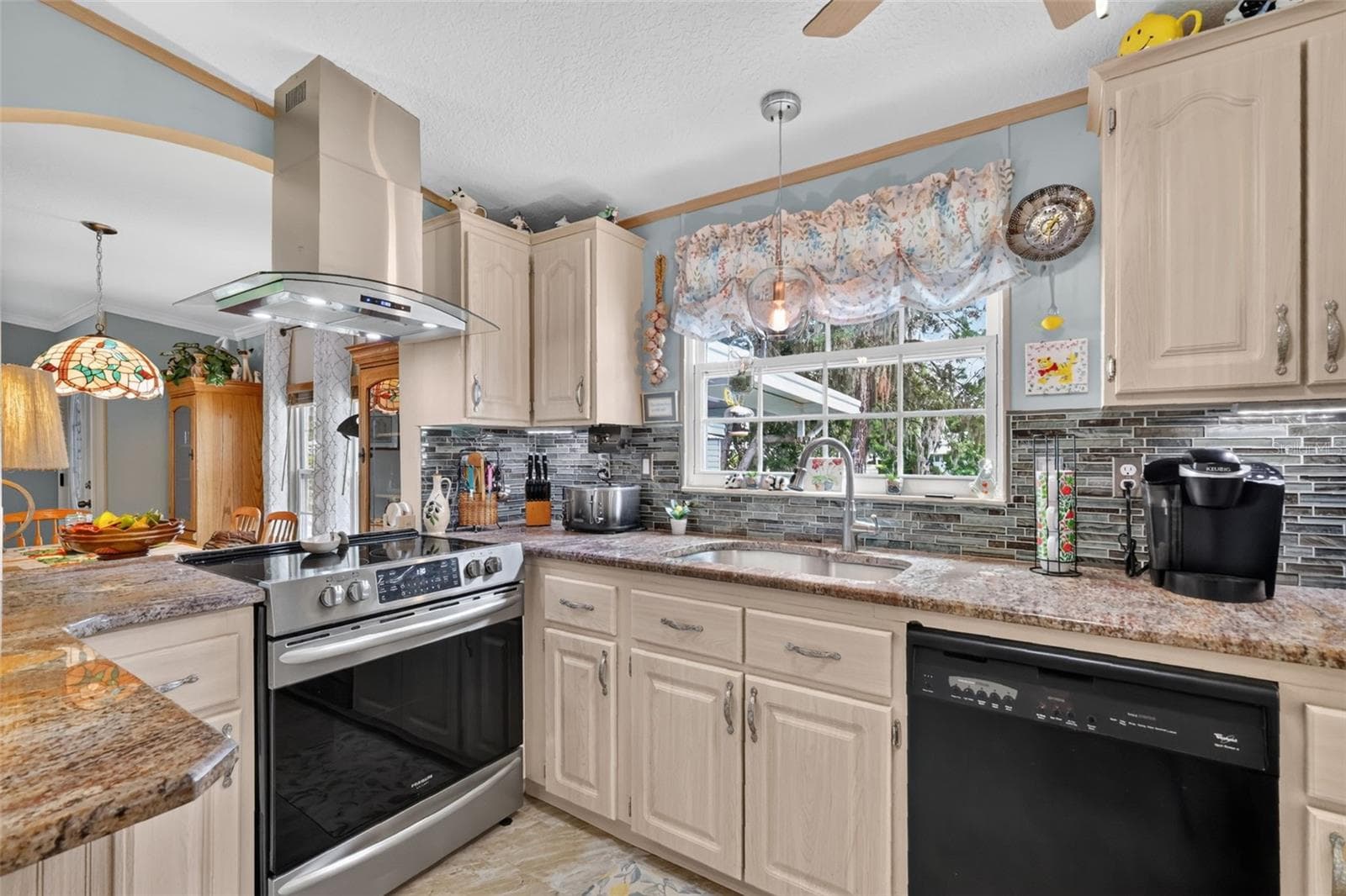 Manufactured Home at 3403 WEKIVA RD, TAVARES, photo 17 of 52