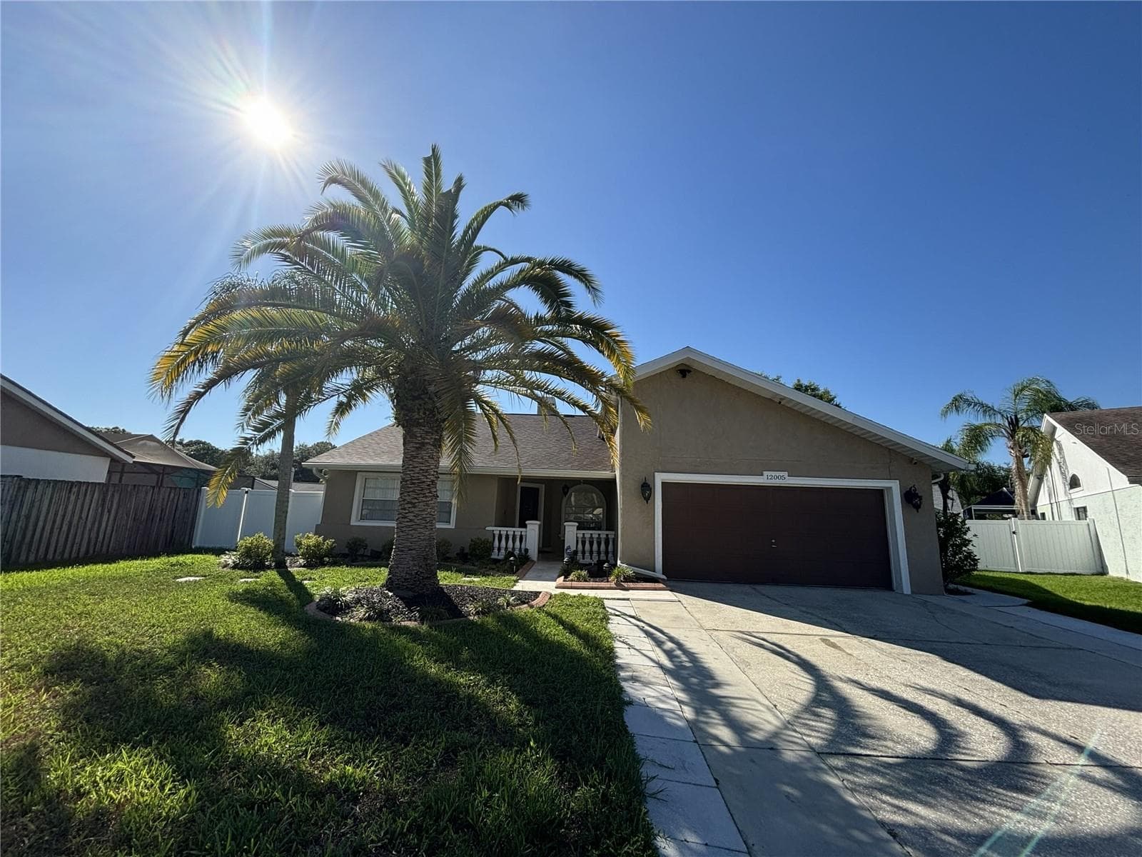 Single Family Residence at 12005 MISTY BROOK CT, TAMPA, photo 2 of 51