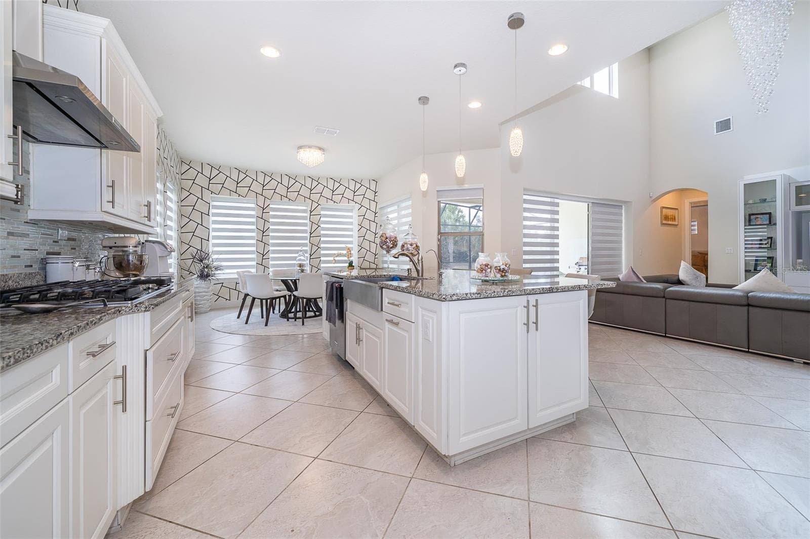 Single Family Residence at 10867 SAVONA WAY, ORLANDO, photo 11 of 37