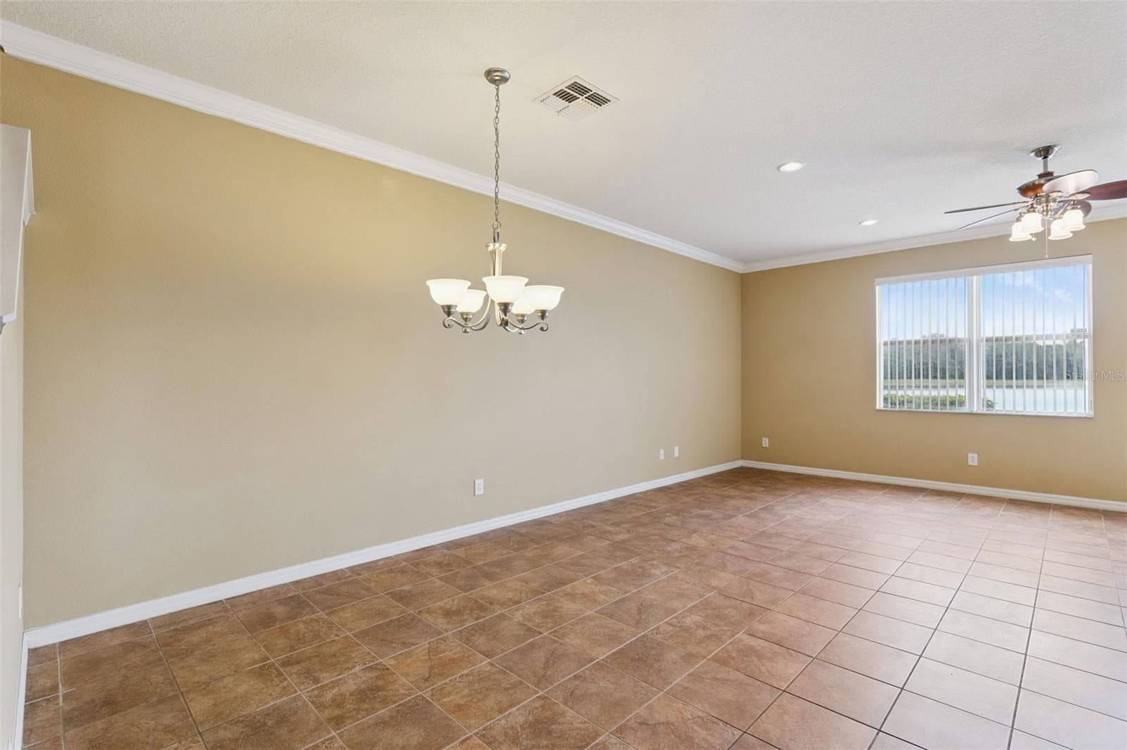 Breakfast Nook/Family room - 3853 GLIDING PL, SANFORD