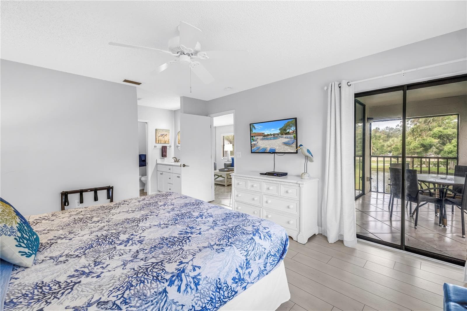 Condominium at 4610 47TH AVE W #201, BRADENTON, photo 15 of 53