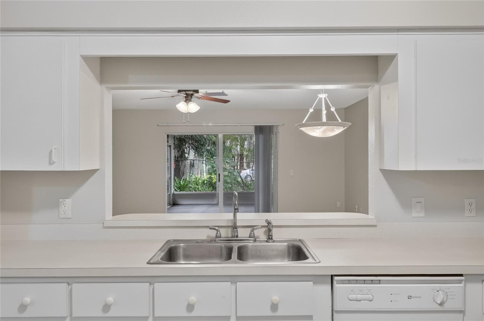 Townhouse at 2352 ISLE ROYALE CT SE, WINTER HAVEN, photo 13 of 48