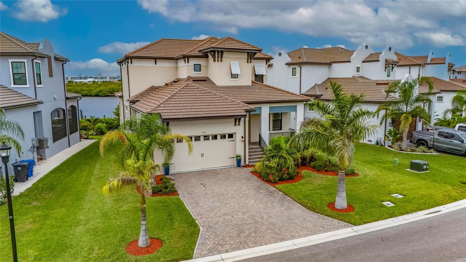 Single Family Residence at 1074 SEAGRAPE DR, RUSKIN, photo 2 of 87