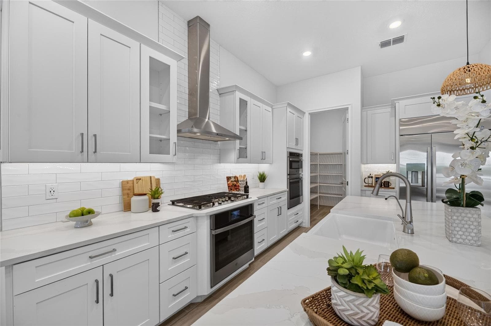 Kitchen - 1074 SEAGRAPE DR, RUSKIN