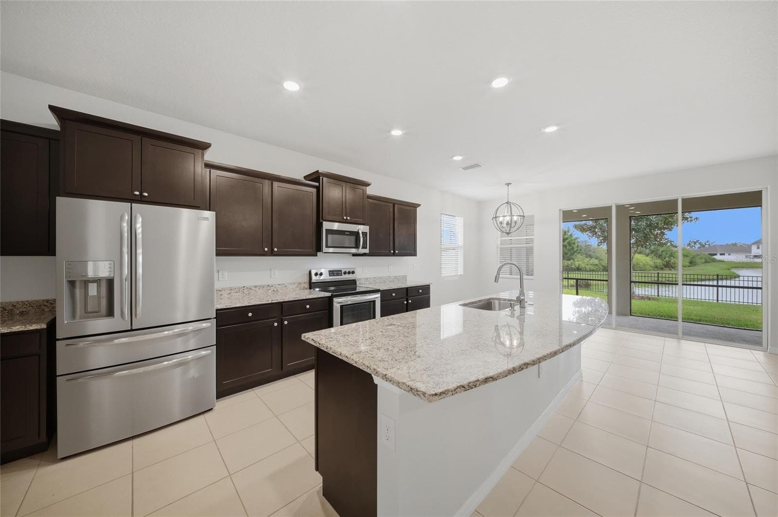 Single Family Residence at 3940 MOSSY LIMB CT, PALMETTO, photo 13 of 42