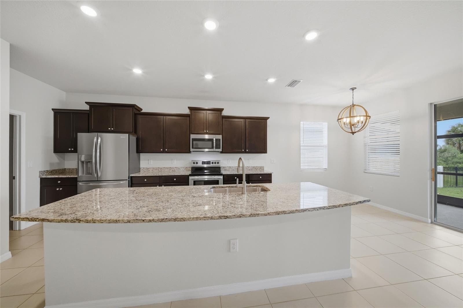 Single Family Residence at 3940 MOSSY LIMB CT, PALMETTO, photo 16 of 42