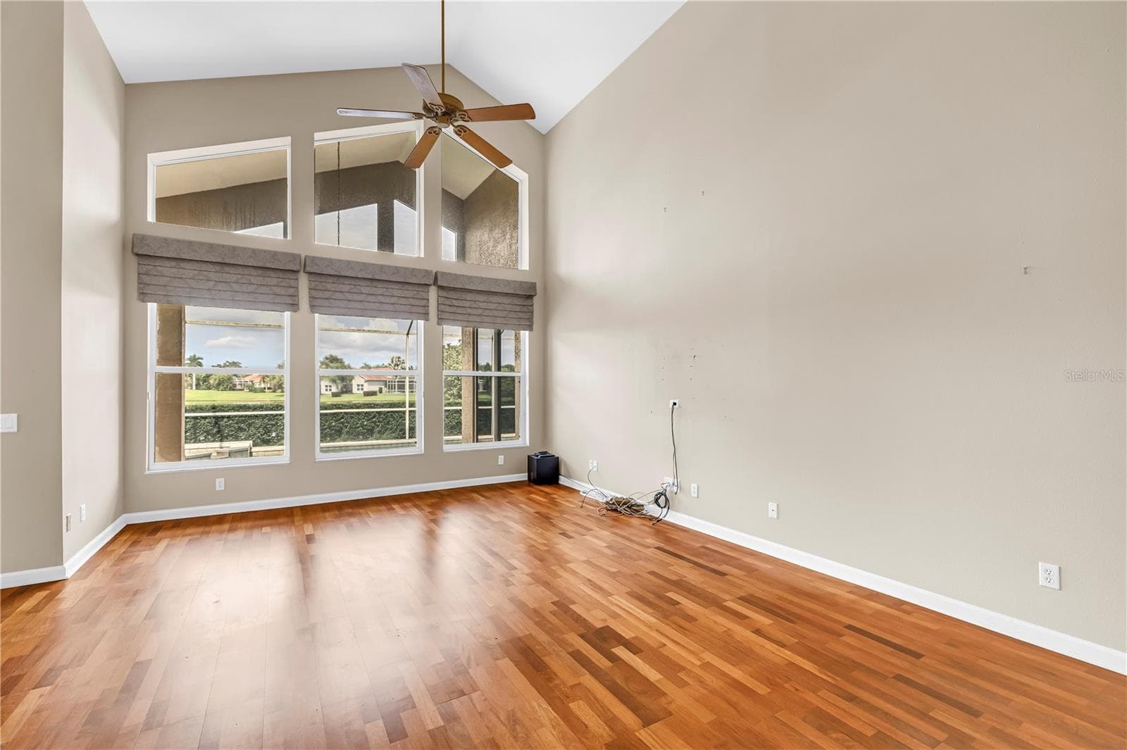 Single Family Residence at 9724 SAGO POINT DR, SEMINOLE, photo 18 of 53