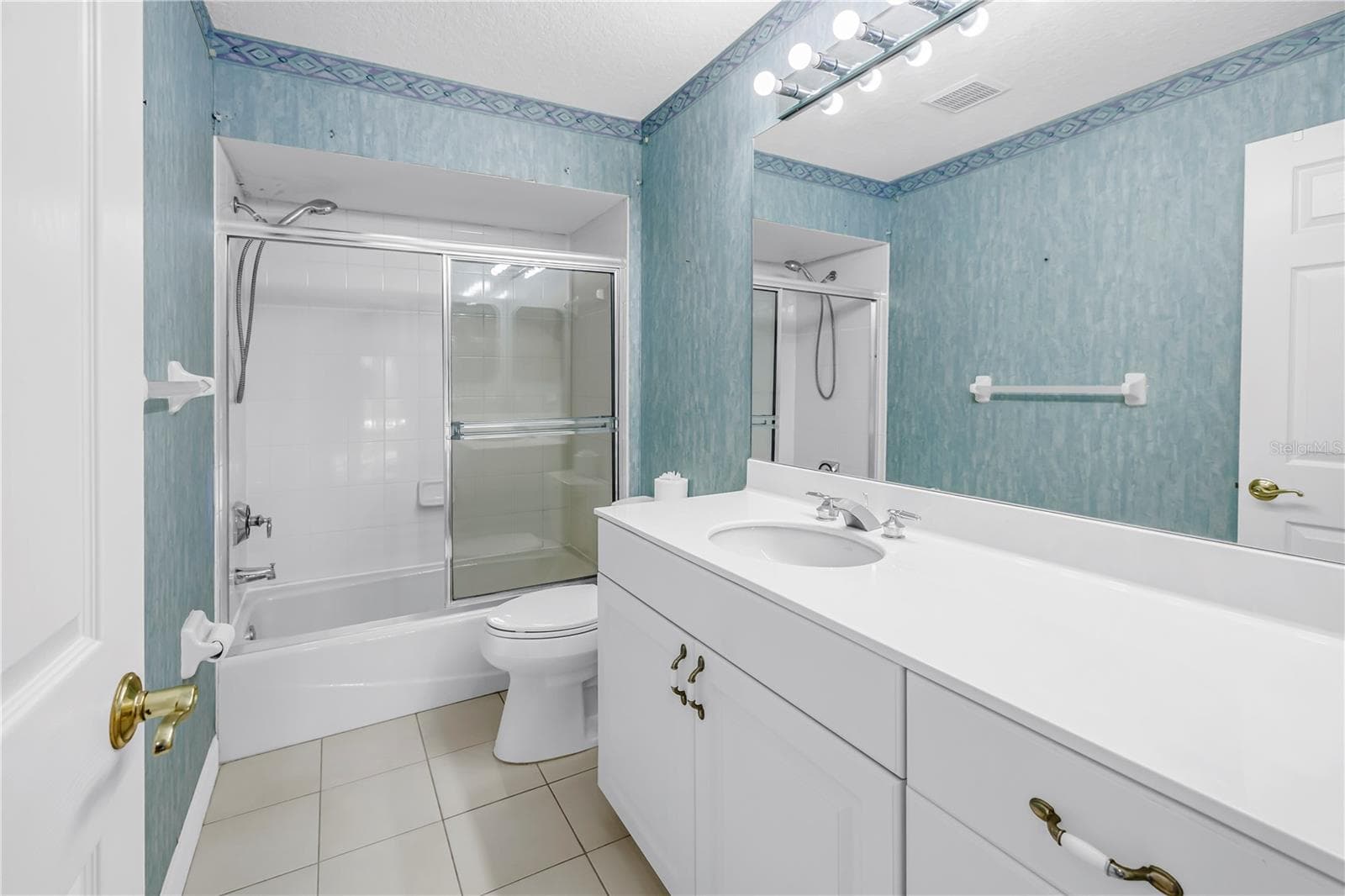 Single Family Residence at 9724 SAGO POINT DR, SEMINOLE, photo 34 of 53