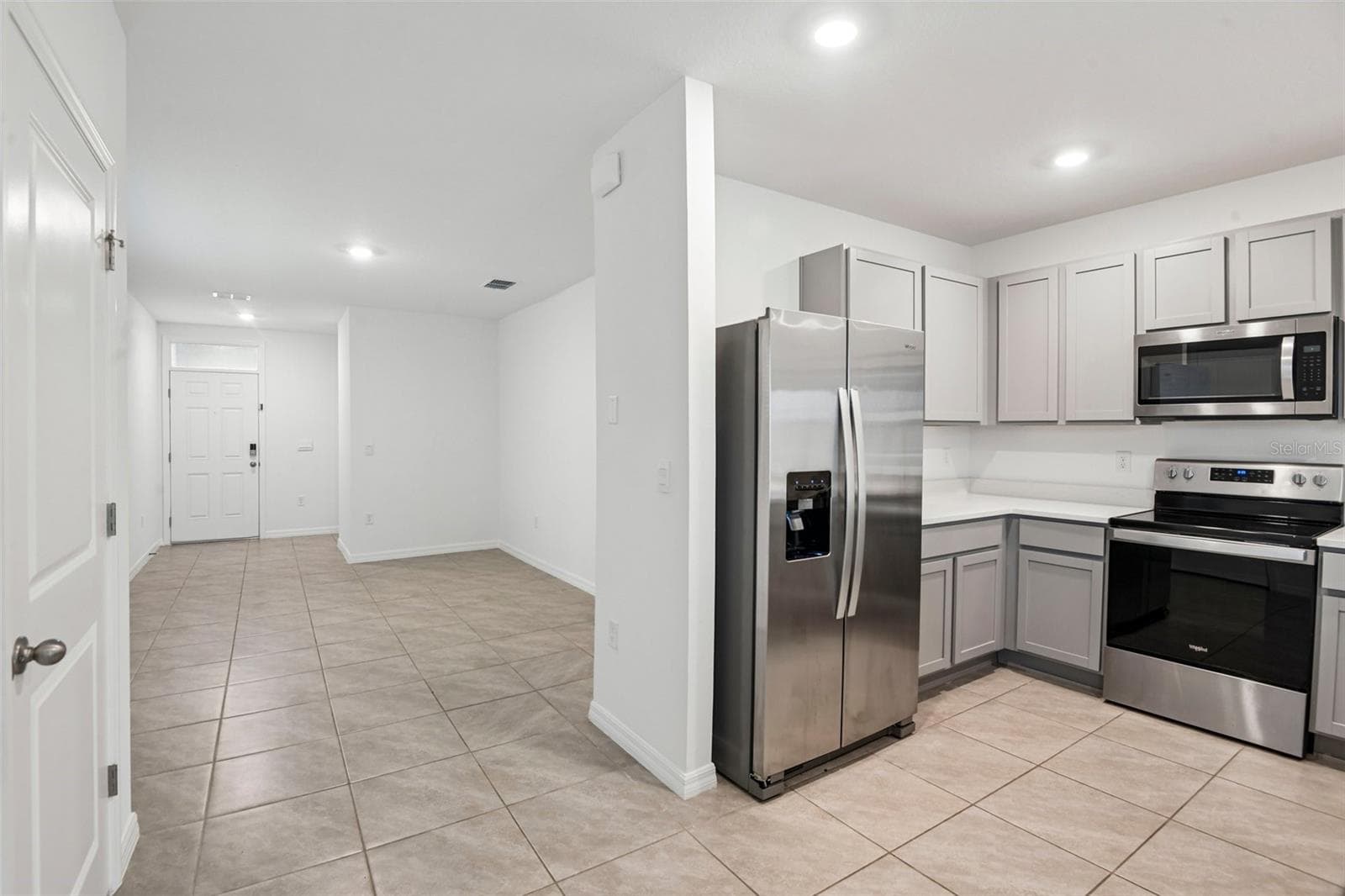 Single Family Residence at 33319 DARLEY DALE TRL, WESLEY CHAPEL, photo 11 of 26
