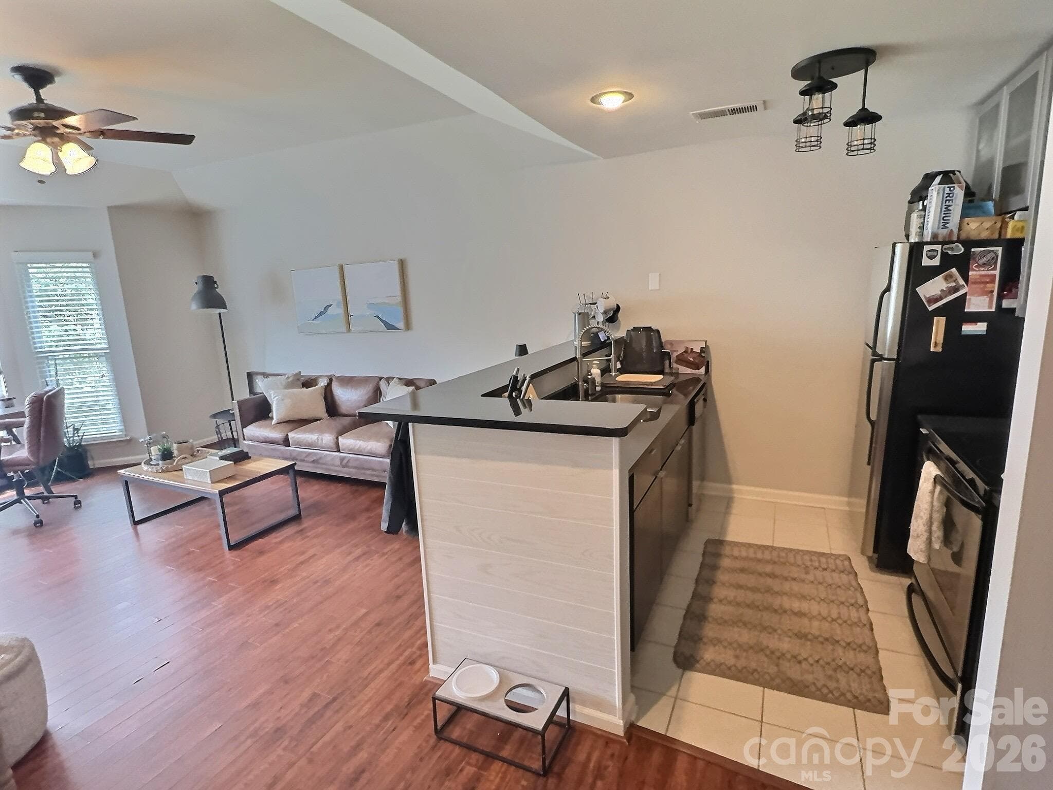 Condominium at 513 N Graham Street, Charlotte, photo 3 of 8