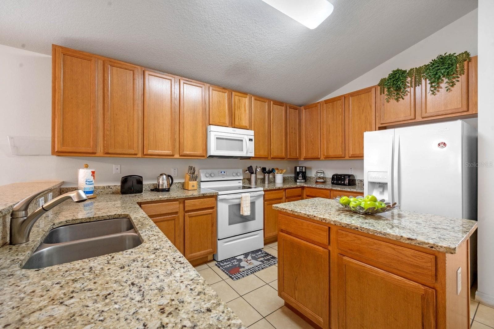 Single Family Residence at 2509 DHARMA CIR, KISSIMMEE, photo 7 of 30