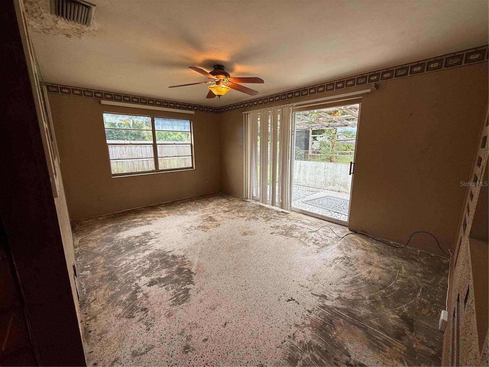 Single Family Residence at 141 N EDGEMON AVE, WINTER SPRINGS, photo 6 of 12