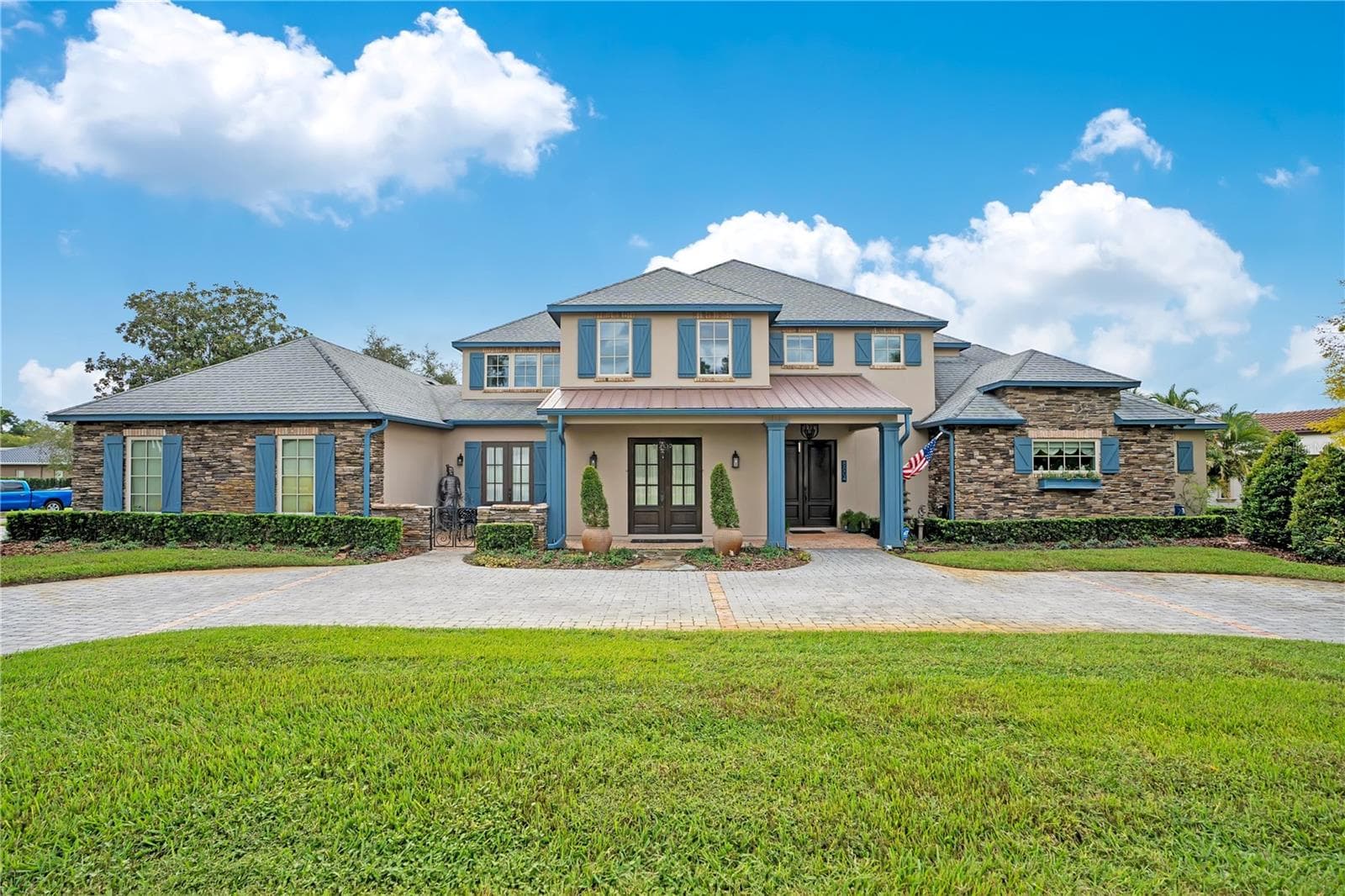 8804 BAY HILL BLVD