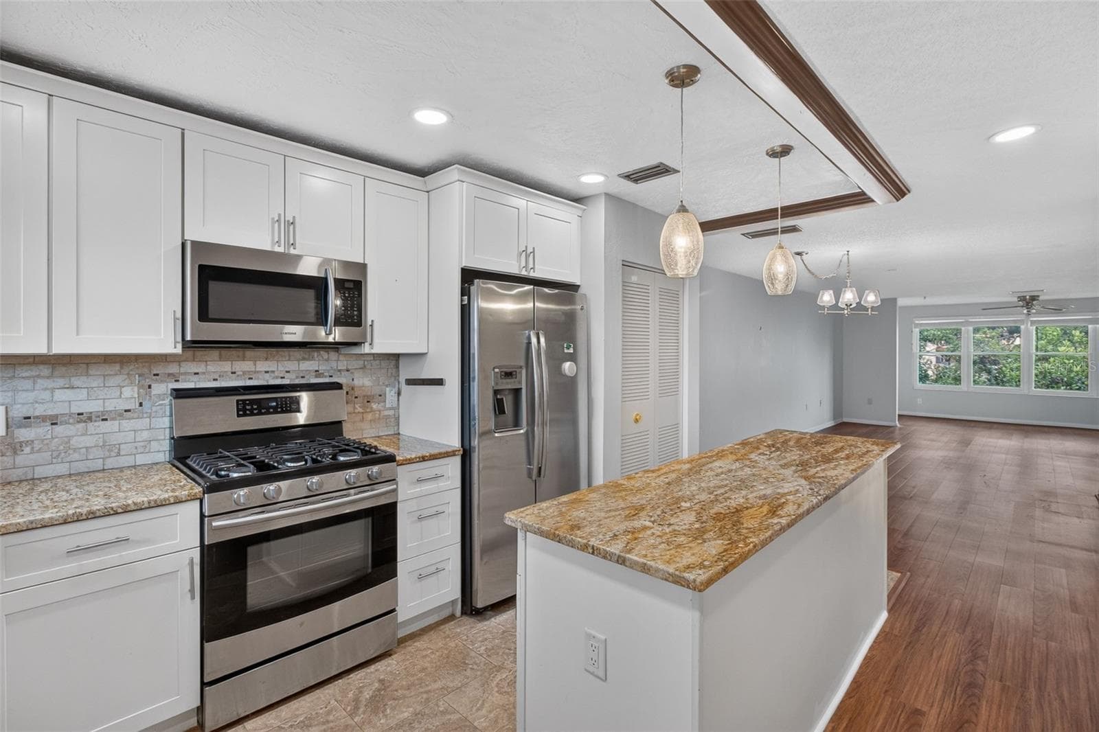 Condominium at 5750 80TH ST N #D307, ST PETERSBURG, photo 4 of 27