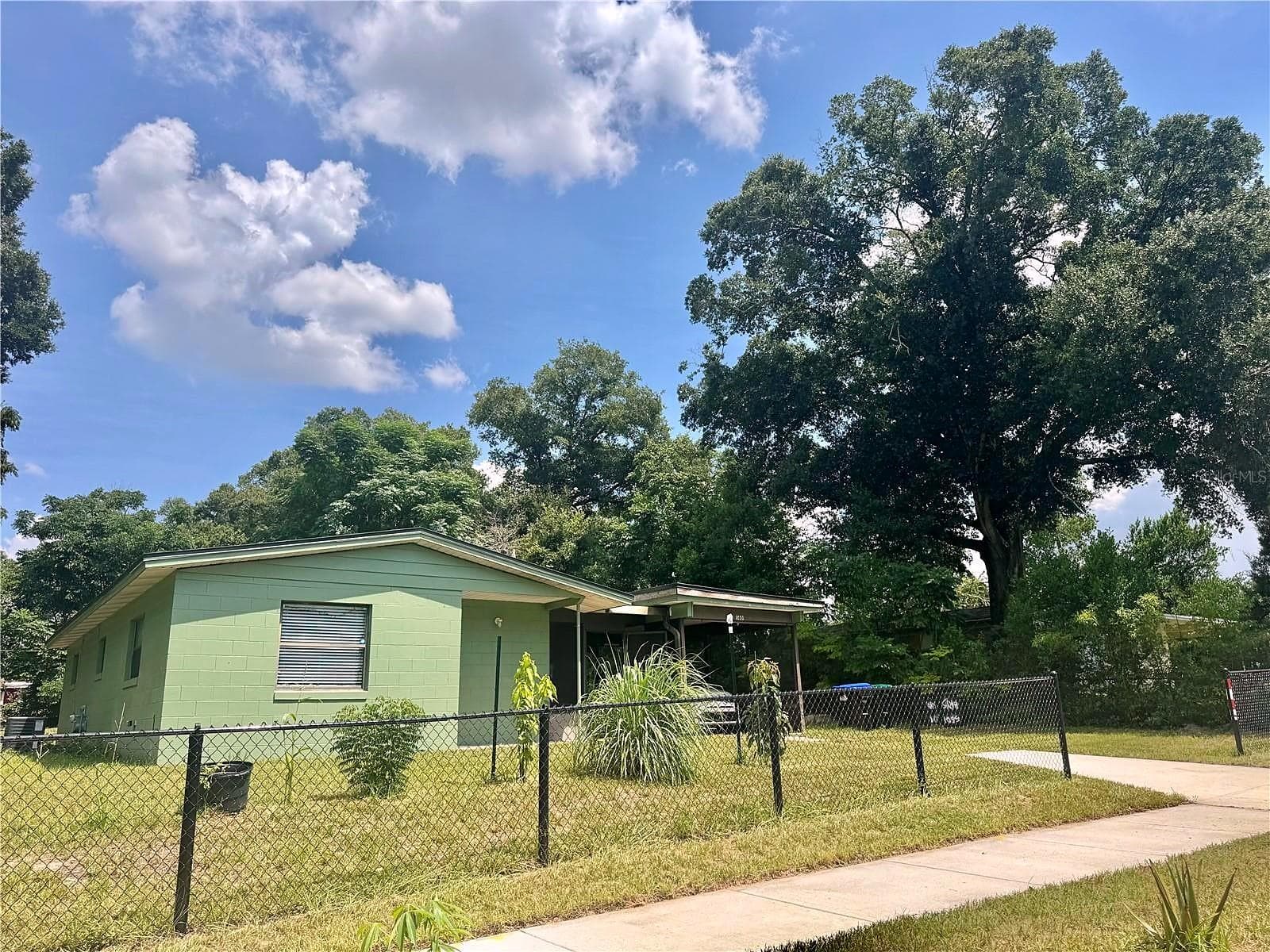 Single Family Residence at 5601 BRYSON DR, ORLANDO, photo 2 of 45