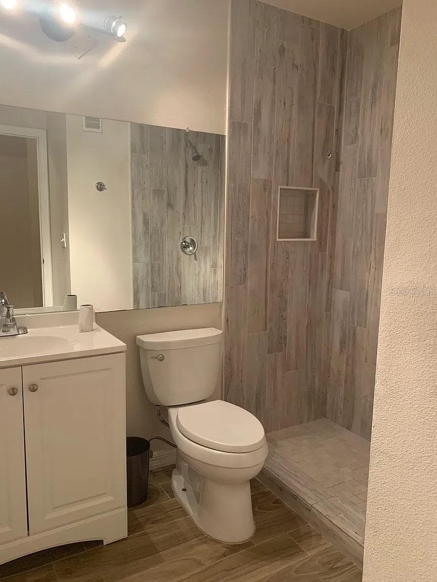 Condominium at 4356 S KIRKMAN RD #507, ORLANDO, photo 4 of 10