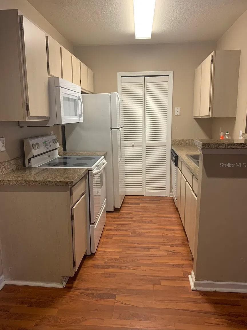 Condominium at 4356 S KIRKMAN RD #507, ORLANDO, photo 7 of 10