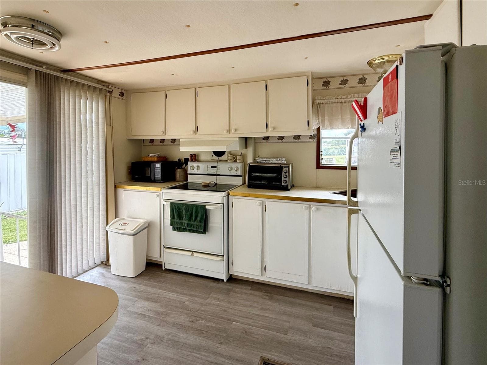 Kitchen - 6035 RIDGEWOOD DR, ZEPHYRHILLS