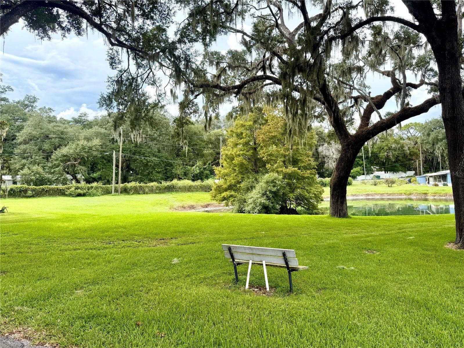 Sitting area - 6035 RIDGEWOOD DR, ZEPHYRHILLS