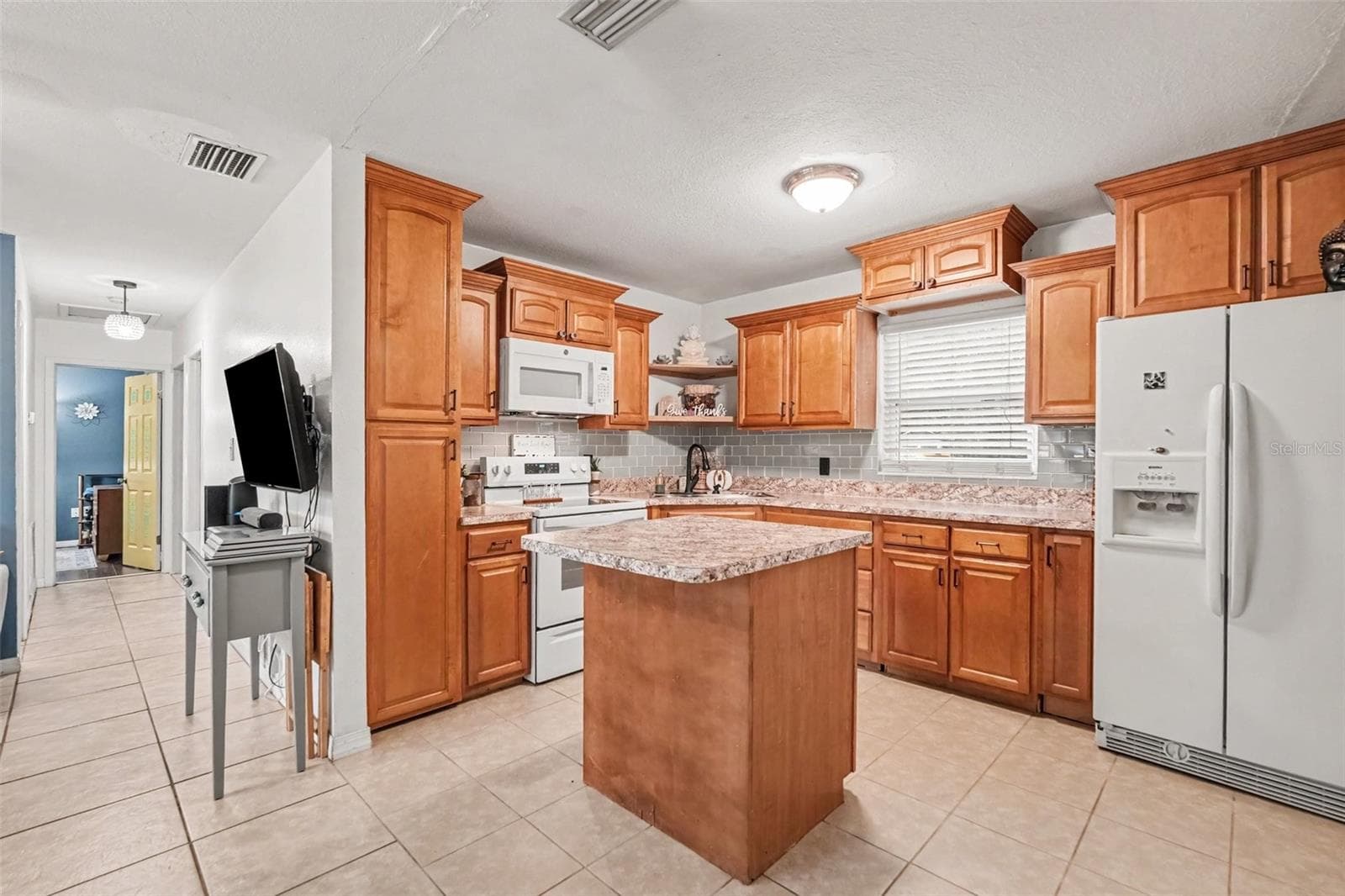 Single Family Residence at 1014 ROOSEVELT AVE, BROOKSVILLE, photo 19 of 32