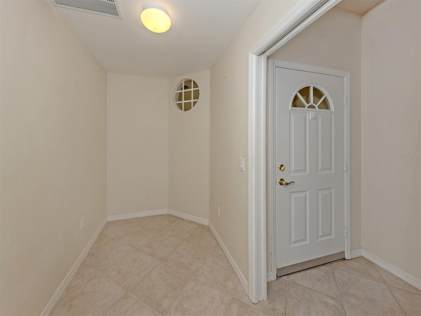 Bonus Room - 940 COOPER ST #202, VENICE