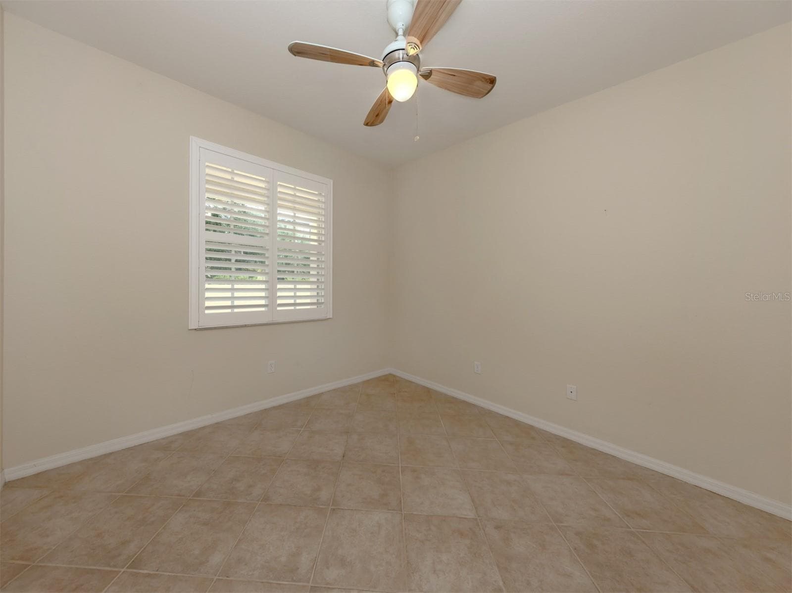 Condominium at 940 COOPER ST #202, VENICE, photo 21 of 57