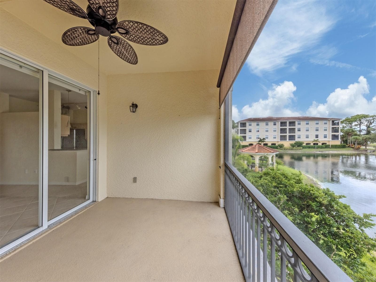 Condominium at 940 COOPER ST #202, VENICE, photo 32 of 57