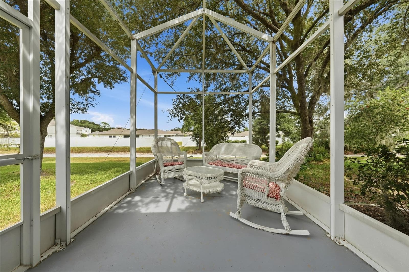 Single Family Residence at 5127 AURORA DR, LEESBURG, photo 6 of 54