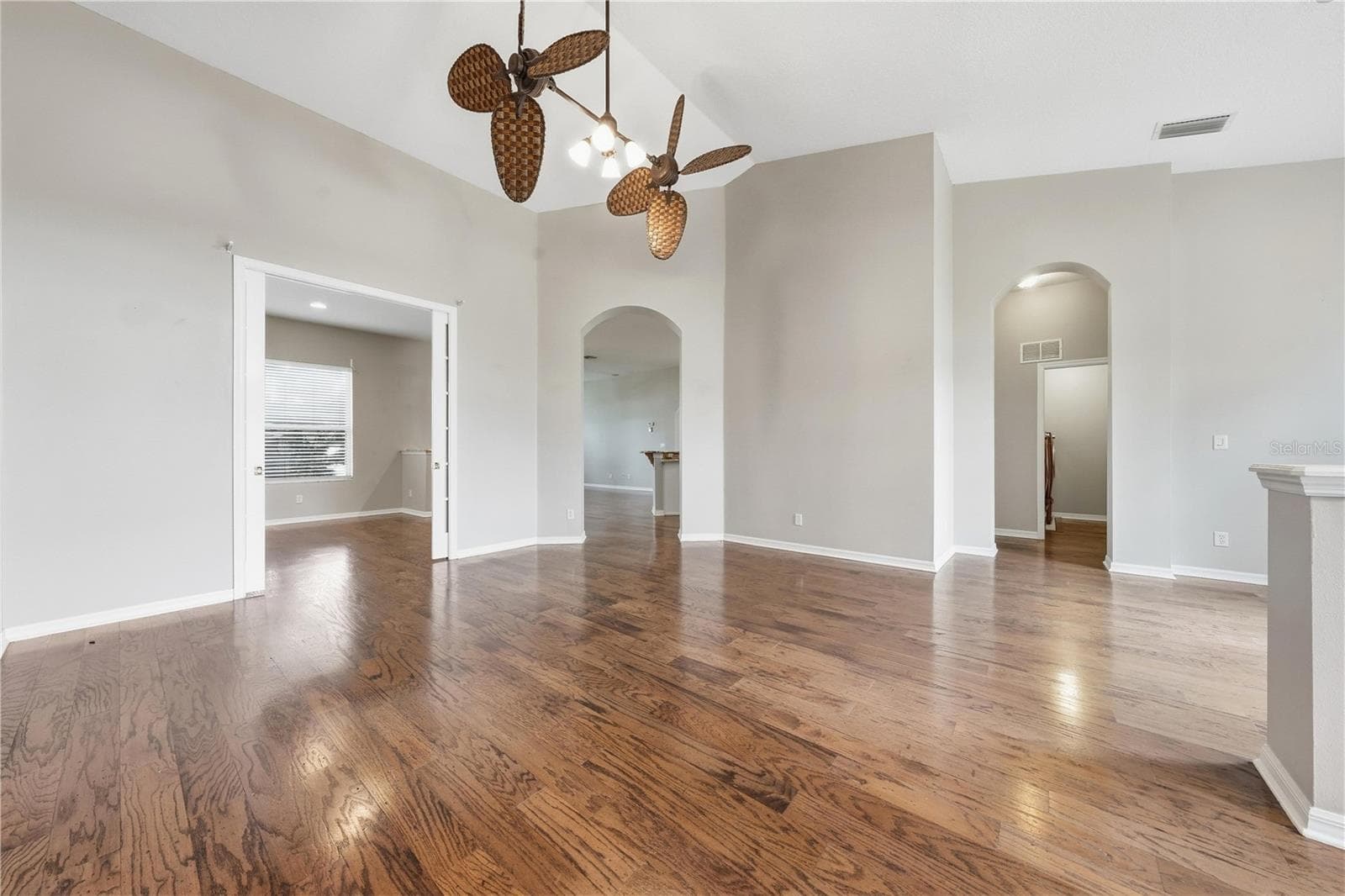 Single Family Residence at 5127 AURORA DR, LEESBURG, photo 9 of 54