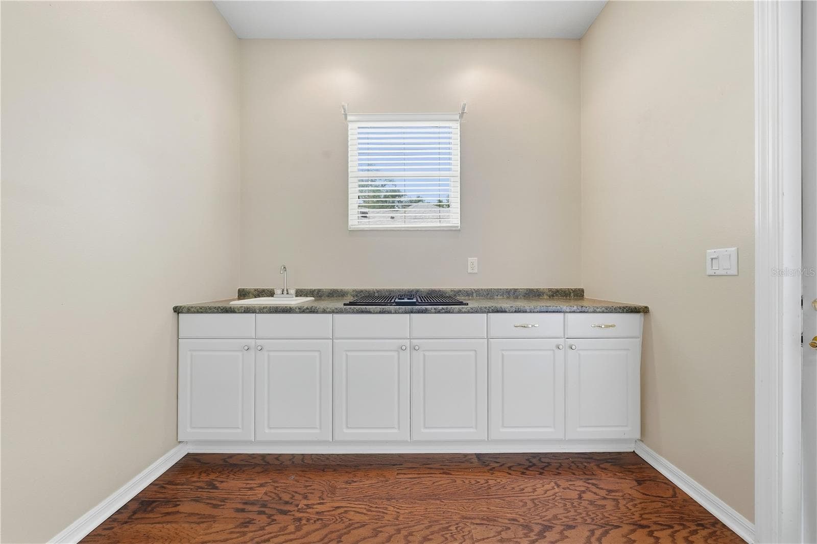 Single Family Residence at 5127 AURORA DR, LEESBURG, photo 20 of 54
