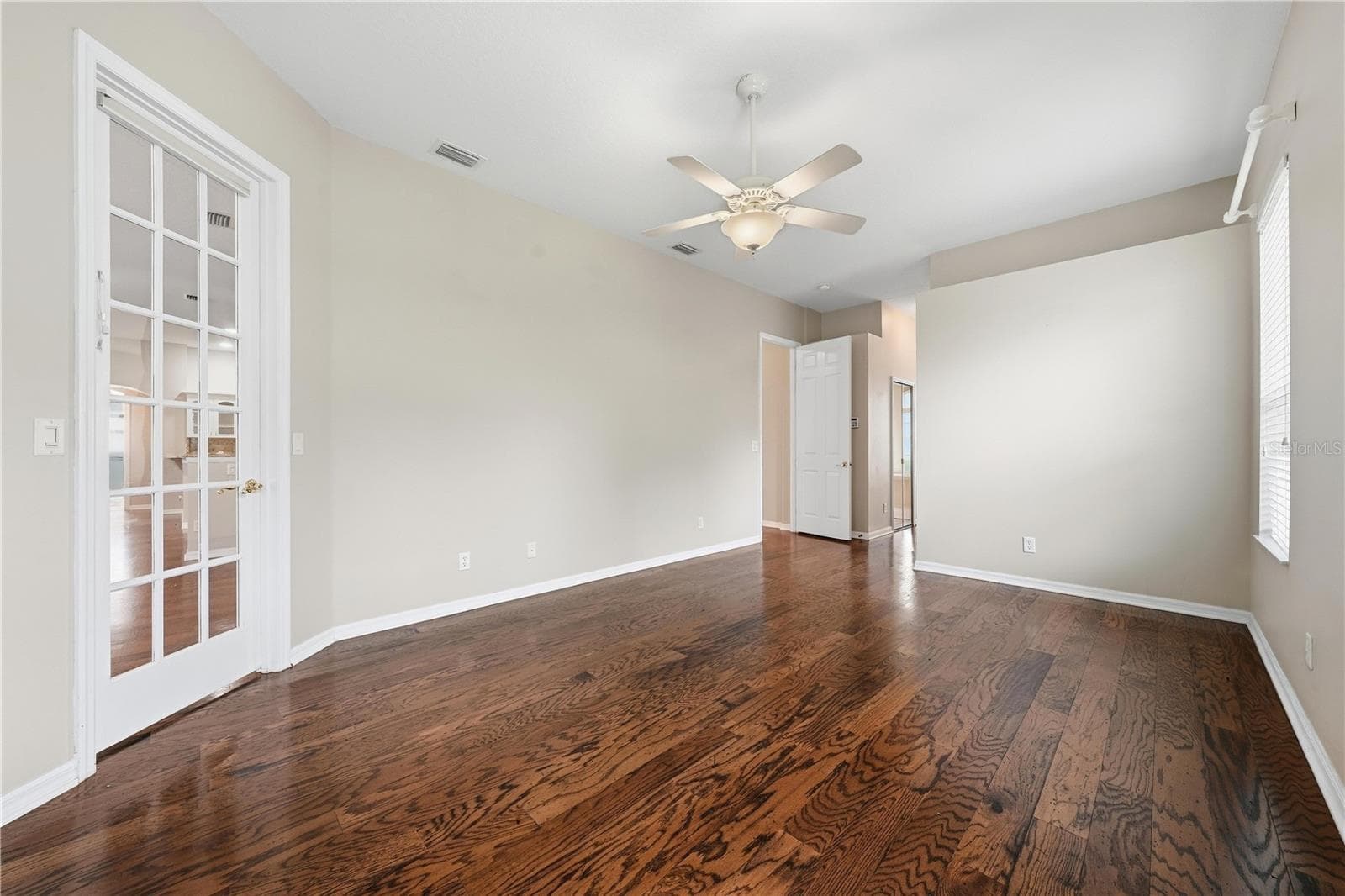 Single Family Residence at 5127 AURORA DR, LEESBURG, photo 23 of 54