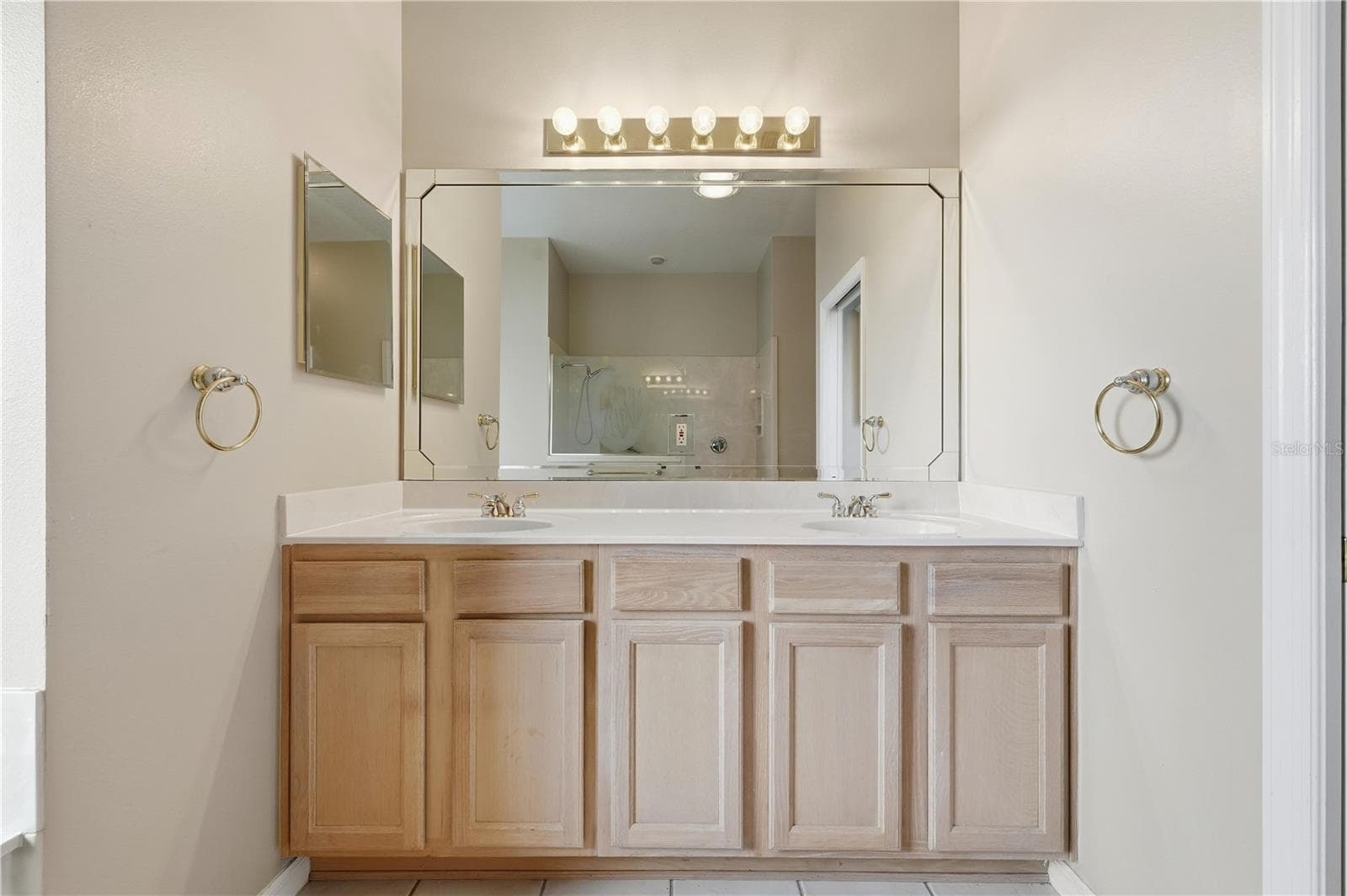 Single Family Residence at 5127 AURORA DR, LEESBURG, photo 27 of 54