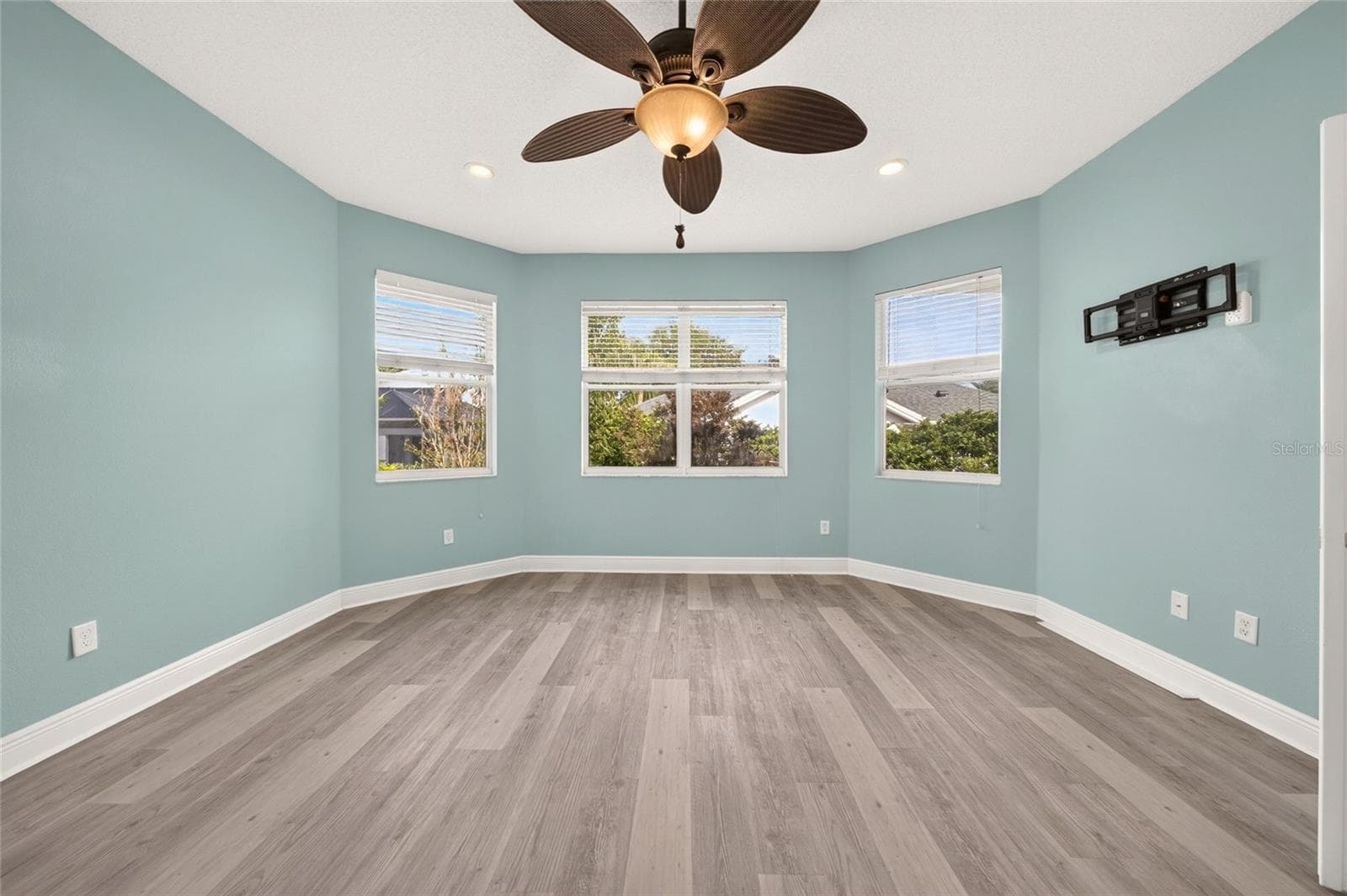 Single Family Residence at 349 PACOLET TER, THE VILLAGES, photo 42 of 94