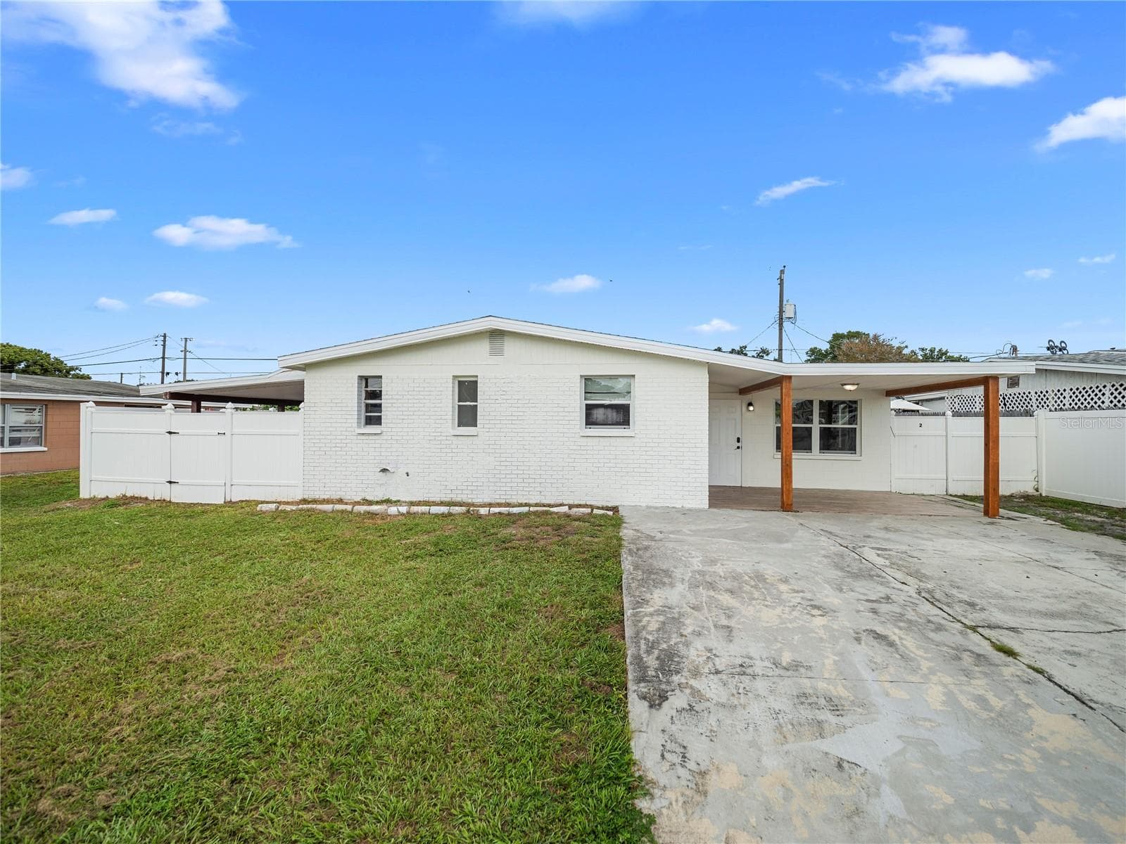 Single Family Residence at 4535 W MINNEHAHA ST, TAMPA, photo 3 of 30