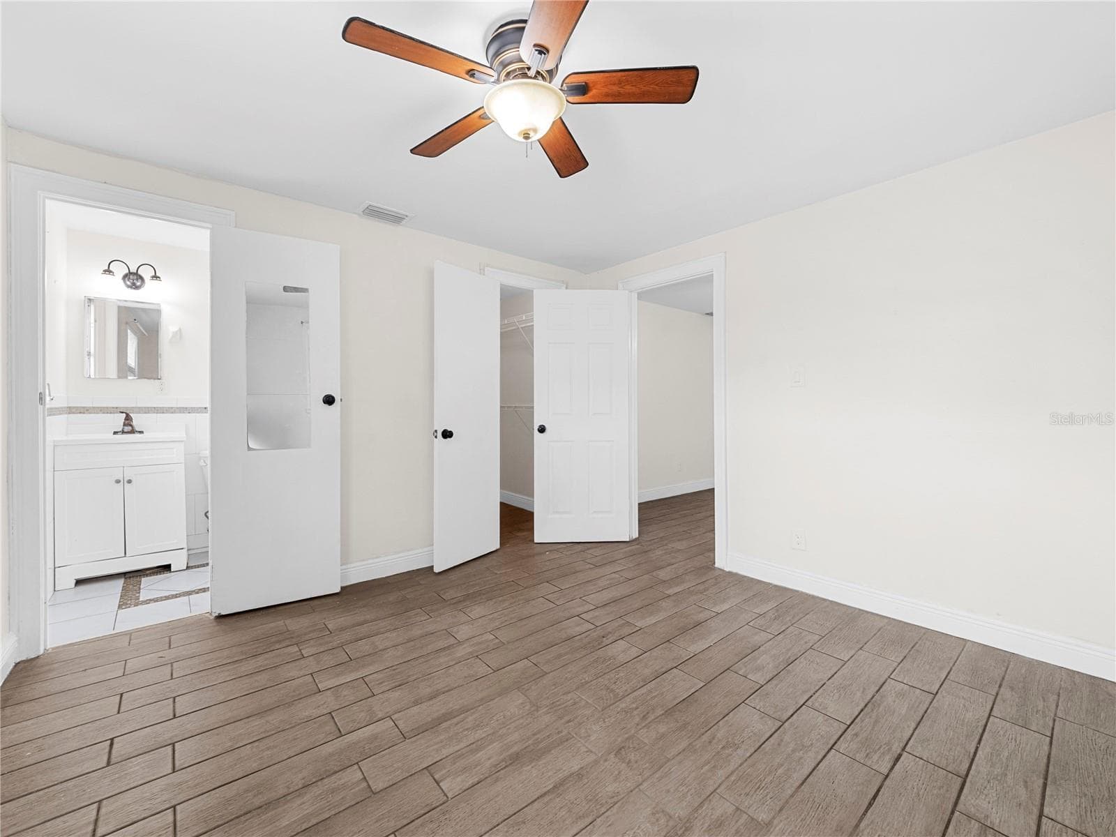 Single Family Residence at 4535 W MINNEHAHA ST, TAMPA, photo 9 of 30