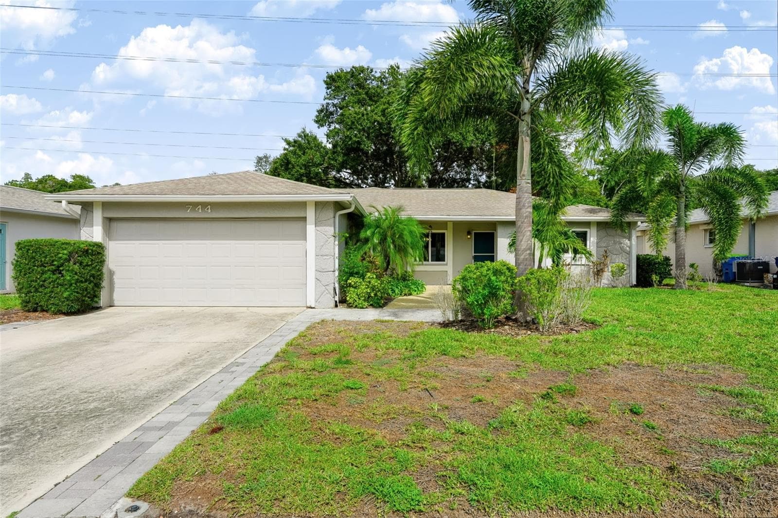 744 GREEN VALLEY RD