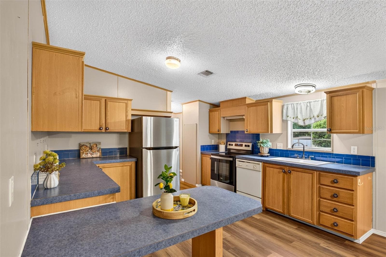 Manufactured Home at 7305 TIMBER CREST LN, ZEPHYRHILLS, photo 15 of 52