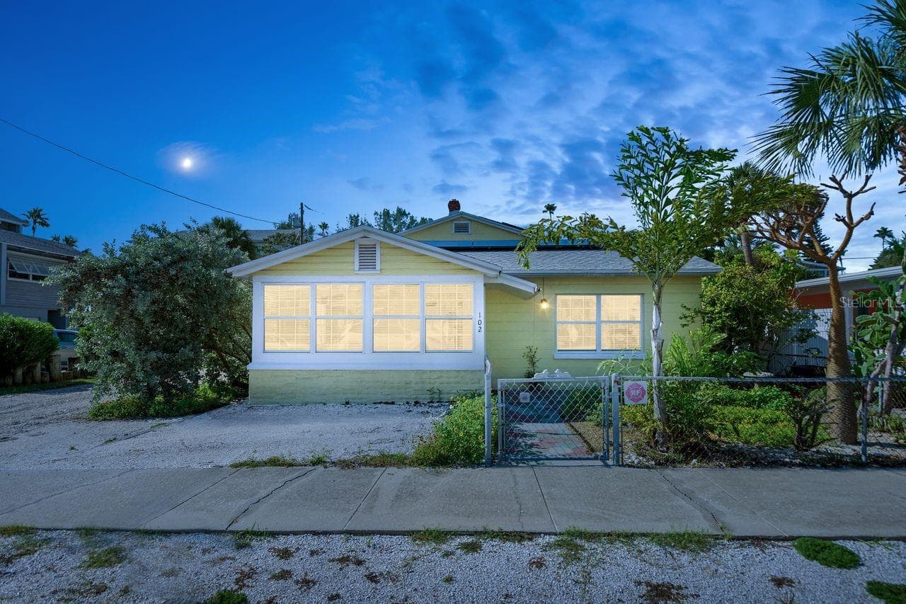 Single Family Residence at 102 11TH AVE, ST PETE BEACH, photo 4 of 62
