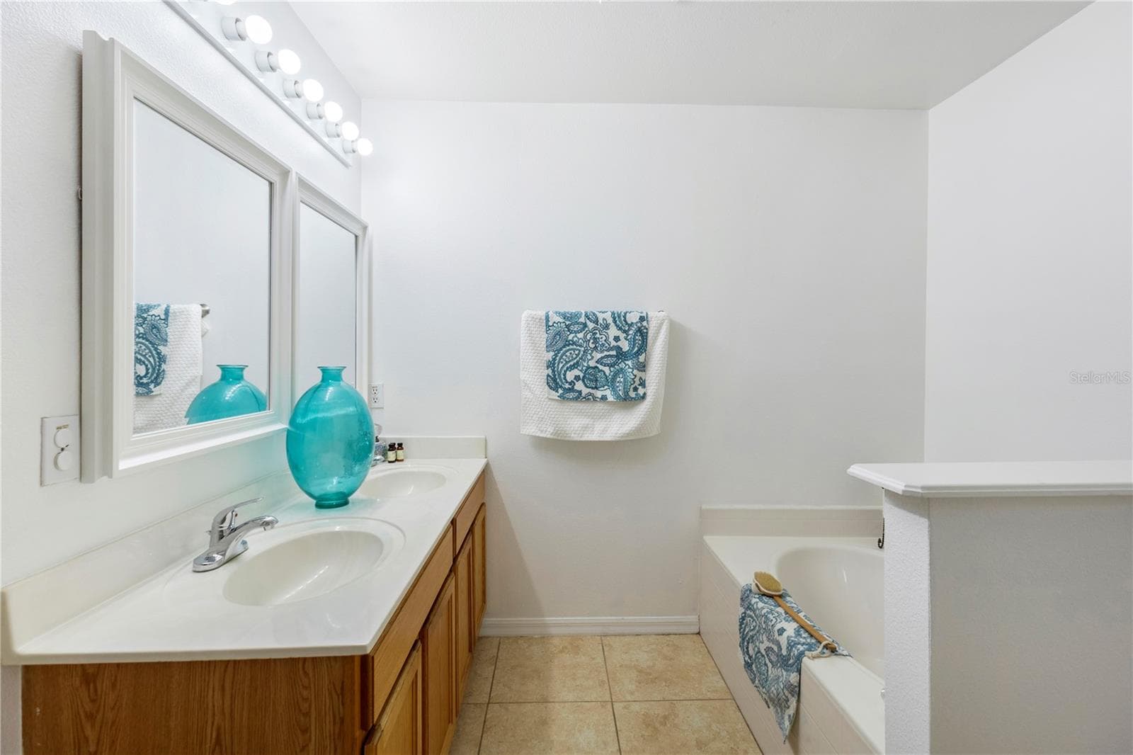 Primary Bath - 1056 ROYAL MARQUIS CIR, OCOEE