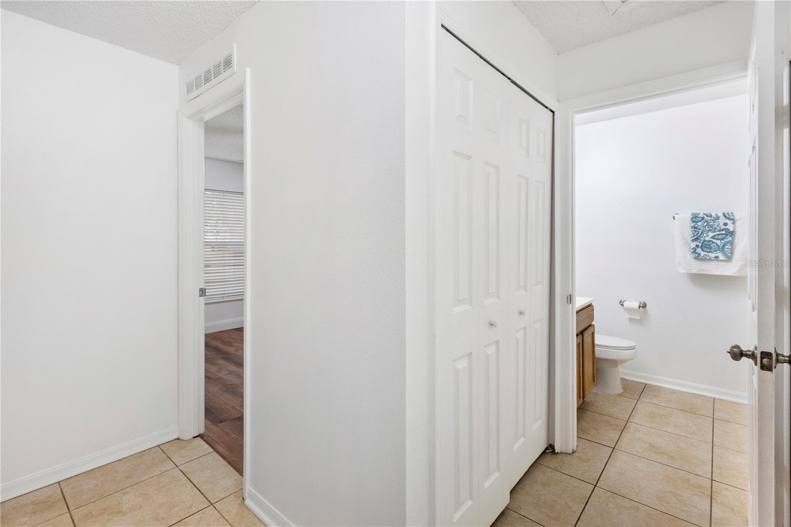 Single Family Residence at 1056 ROYAL MARQUIS CIR, OCOEE, photo 25 of 33